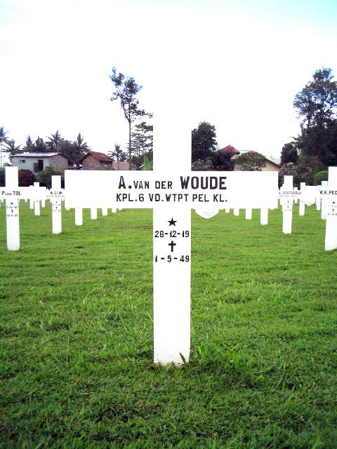 Afbeelding van graf of monument van Ale van der Woude
