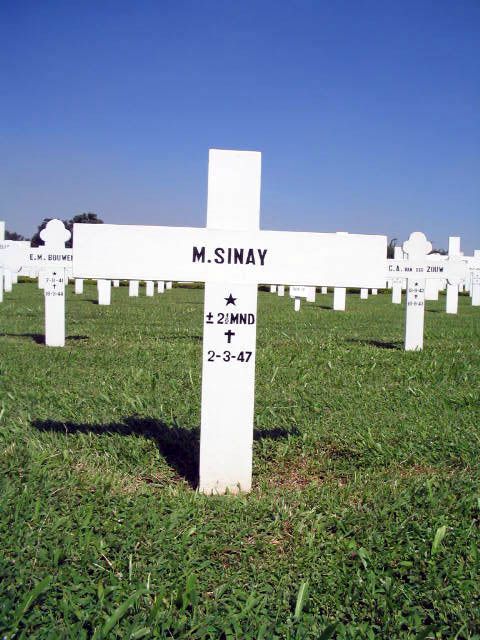 sinay.m.2005.jpg