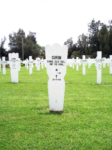 Afbeelding van graf of monument van Sirin