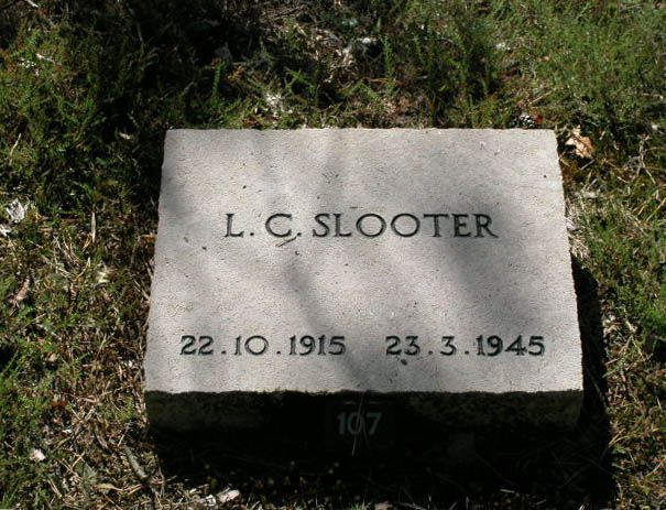 Afbeelding van graf of monument van Leendert Cornelis Slooter