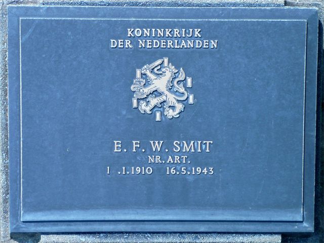 Afbeelding van graf of monument van Emiel Frederik Willem Smit