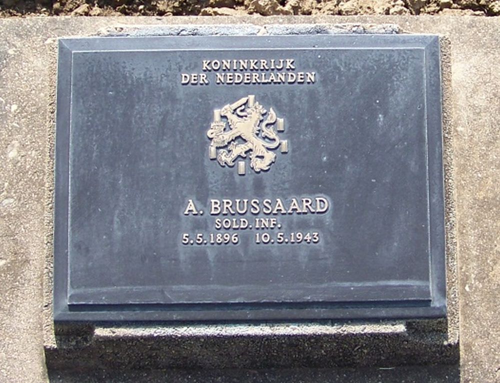 5. E. 66.JPG
