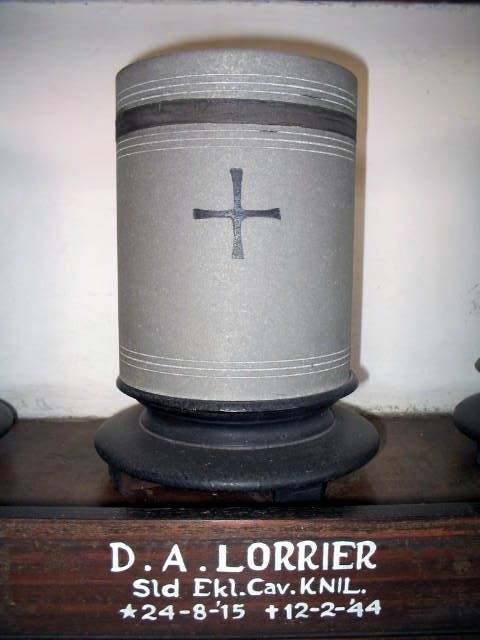 Afbeelding van graf of monument van Dirk Antoon Lorrier