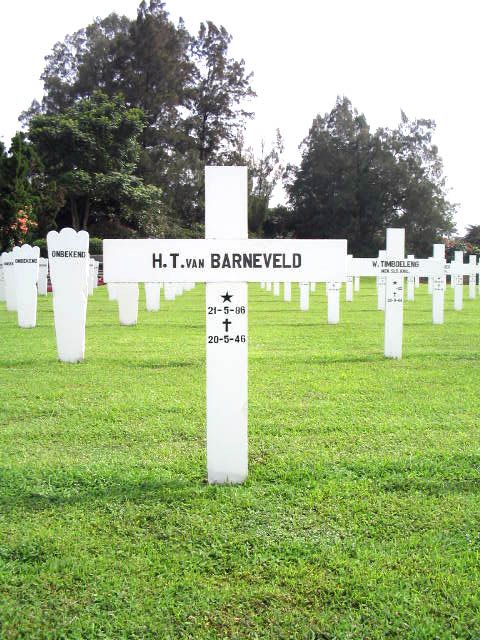 Afbeelding van graf of monument van Henri Thomas van Barneveld