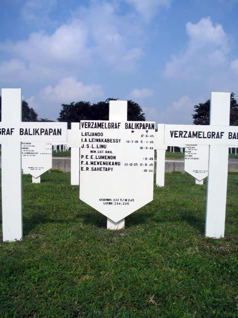 lumenon.p.e.e.2005.jpg