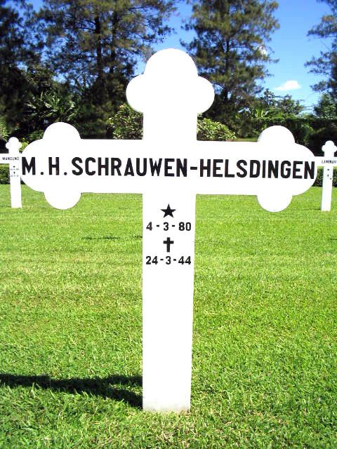 schrauwen helsdingen.m.h.2004.JPG
