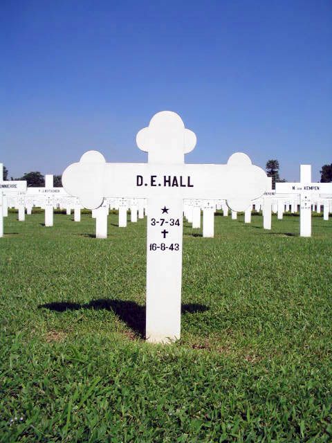 Afbeelding van graf of monument van Dorothy Eugenie Hall