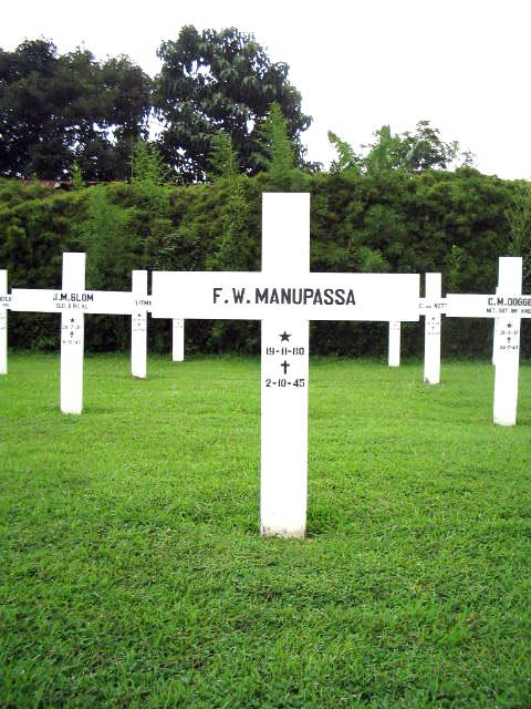 Afbeelding van graf of monument van F.W. Manupassa