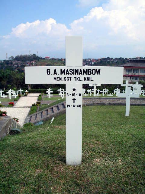 Afbeelding van graf of monument van G.A. Masinambow