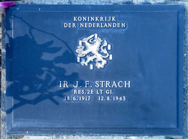Afbeelding van graf of monument van Johan Frans Strach