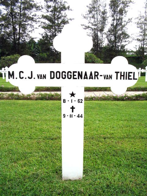 Afbeelding van graf of monument van Marie Christina Johanna van Doggenaar-van Thiel
