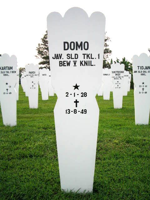 Afbeelding van graf of monument van Domo