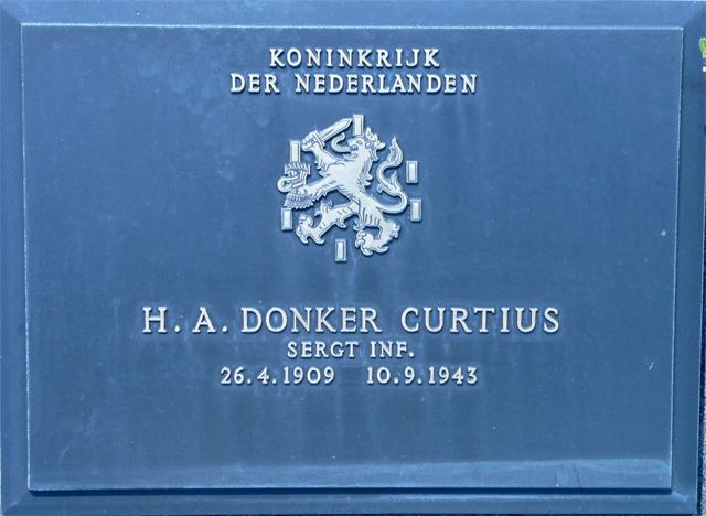 Afbeelding van graf of monument van Henri August Donker Curtius