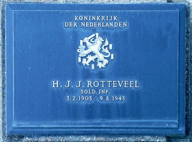 Afbeelding van graf of monument van Hendrik Jan Jacobus Rotteveel