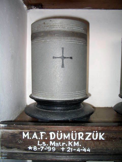 Afbeelding van graf of monument van Maximiliaan Alexander Ferdinand Dümürzük