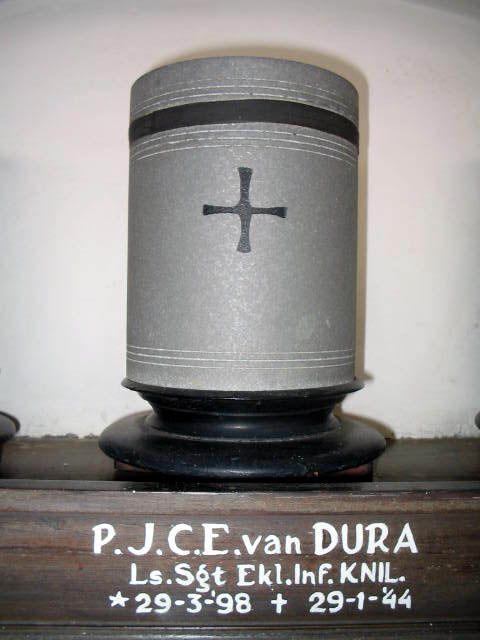 Afbeelding van graf of monument van Pieter Jacob Carel Eduard van Dura