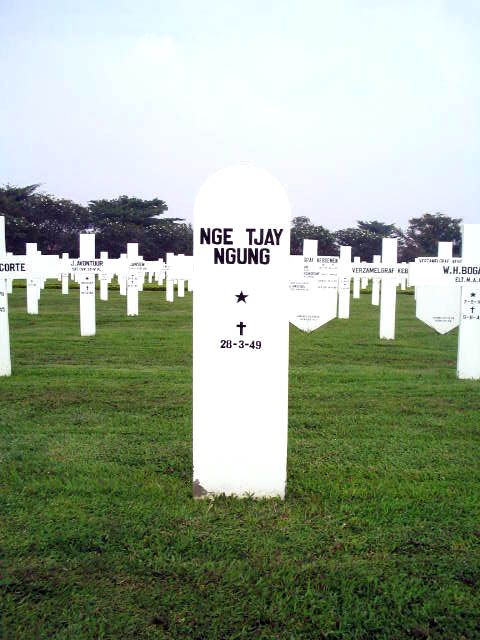 Afbeelding van graf of monument van Nge Tjay Ngung