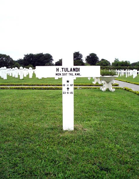 Afbeelding van graf of monument van Hendrik Tulandi