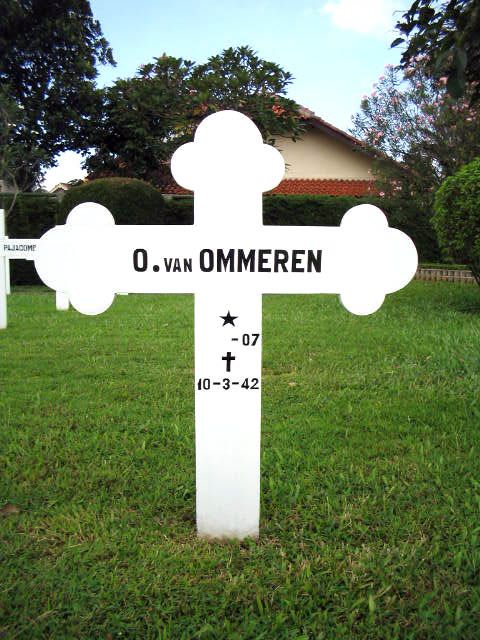 Afbeelding van graf of monument van Oemsih van Ommeren