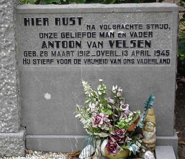 Afbeelding van graf of monument van Antoon van Velsen