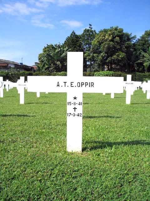 oppir.a.t.e.2005.jpg