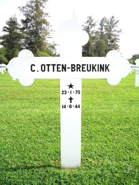 otten breukink.c.2004.JPG