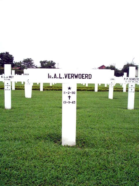 Afbeelding van graf of monument van Ary Lenis Verwoerd