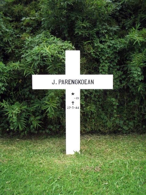 Afbeelding van graf of monument van J. Parengkoean