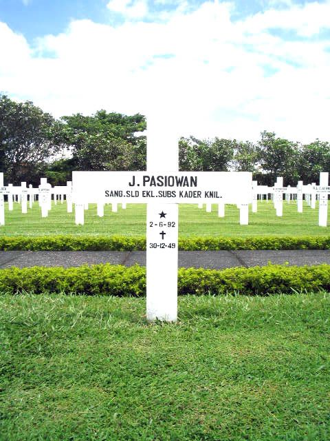 Afbeelding van graf of monument van J. Pasiowan