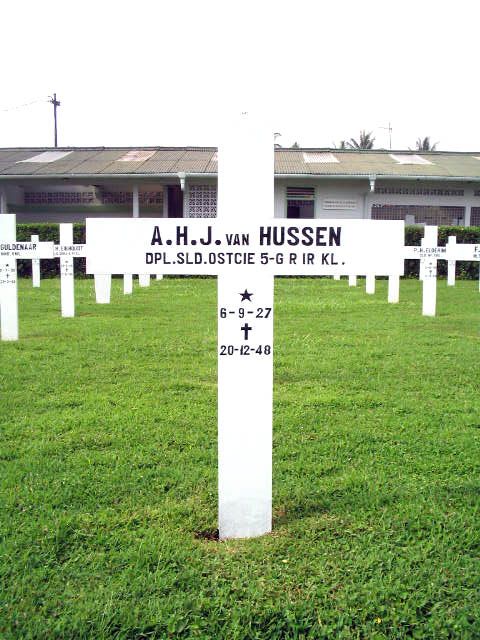 Afbeelding van graf of monument van Adrianus Hermanus Johannes van Hussen