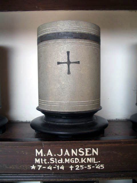 Afbeelding van graf of monument van Max Arthur Jansen