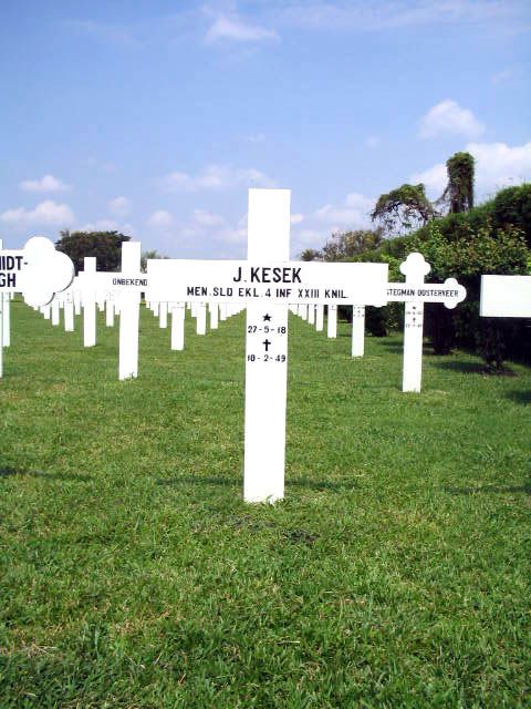 Afbeelding van graf of monument van J. Kesek