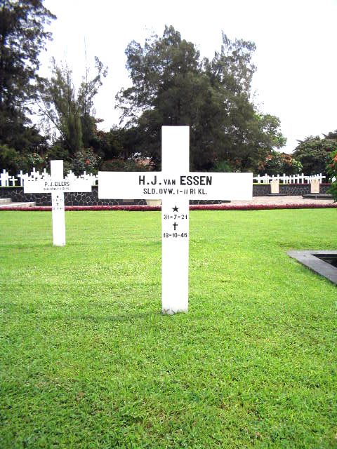 Afbeelding van graf of monument van Hendrikus Johannes van Essen