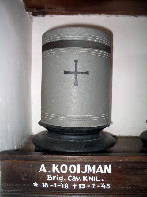 Afbeelding van graf of monument van Adriaan Kooijman