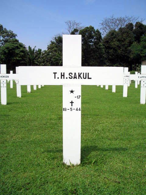 sakul.t.h.2005.jpg