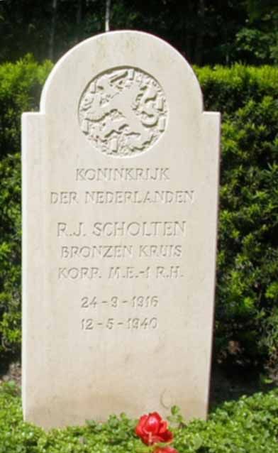 Afbeelding van graf of monument van Roelof Johan Scholten