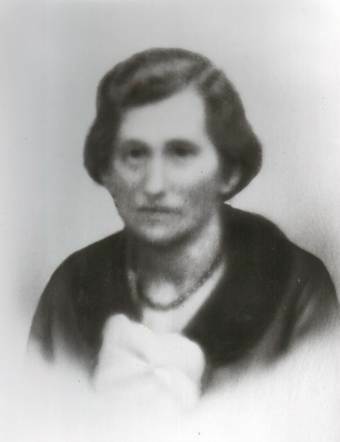 Mina Levie Monas