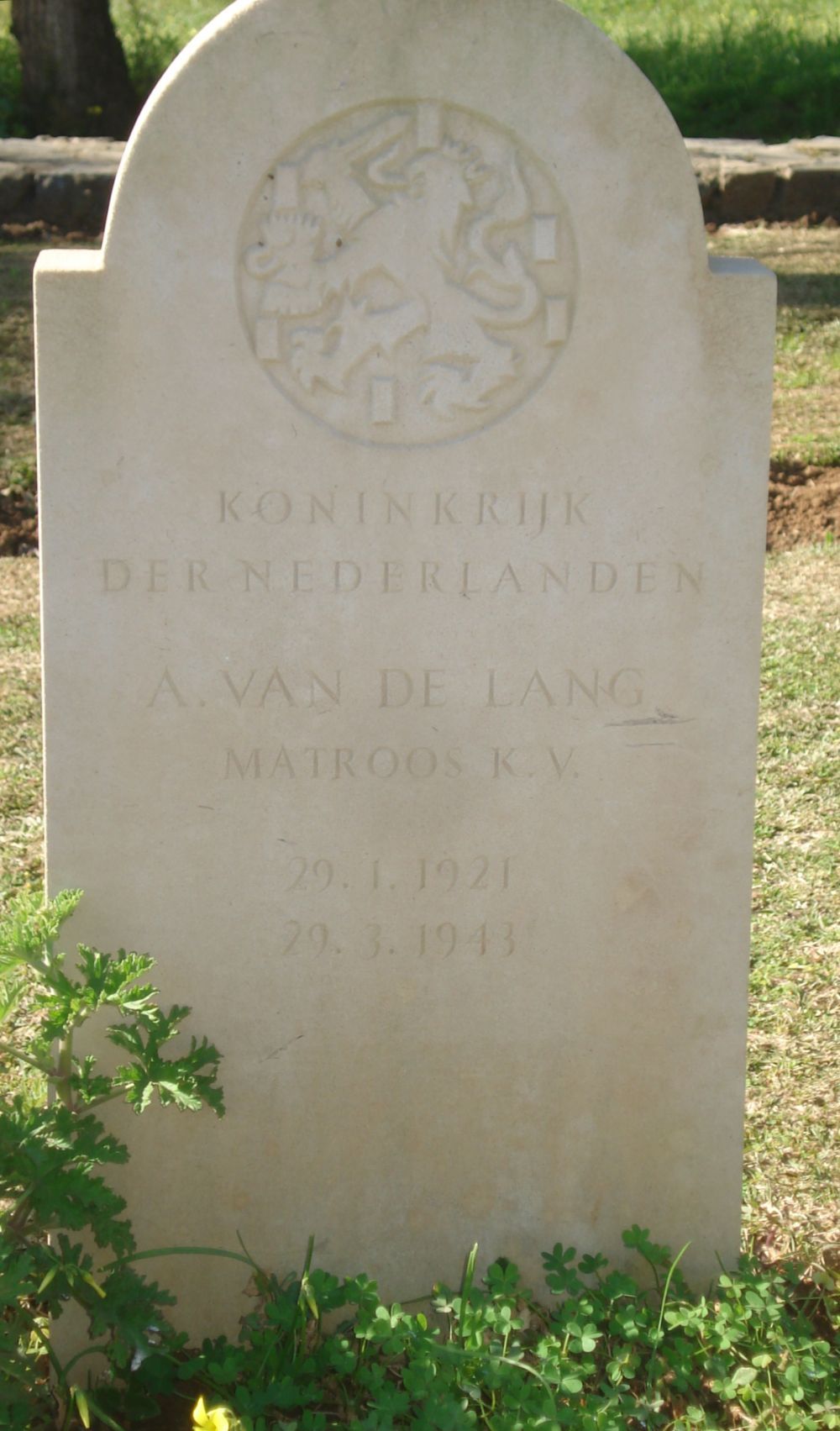 Afbeelding van graf of monument van Arie van de Lang